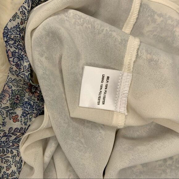 Sz Medium Rose + Olive floral tank top blouse - Picture 9 of 9